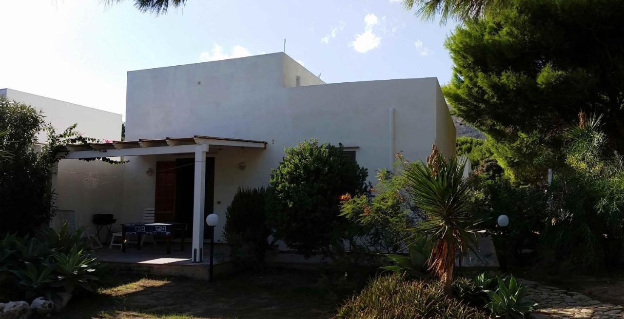 Villa Punta Lunga ファヴィニャーナ エクステリア 写真